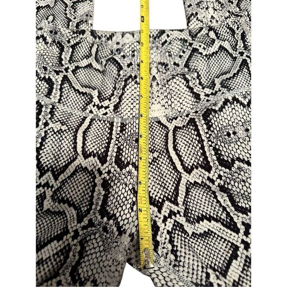 Varley cream black snake print High Rise Leggings Size Small - Picture 6 of 9